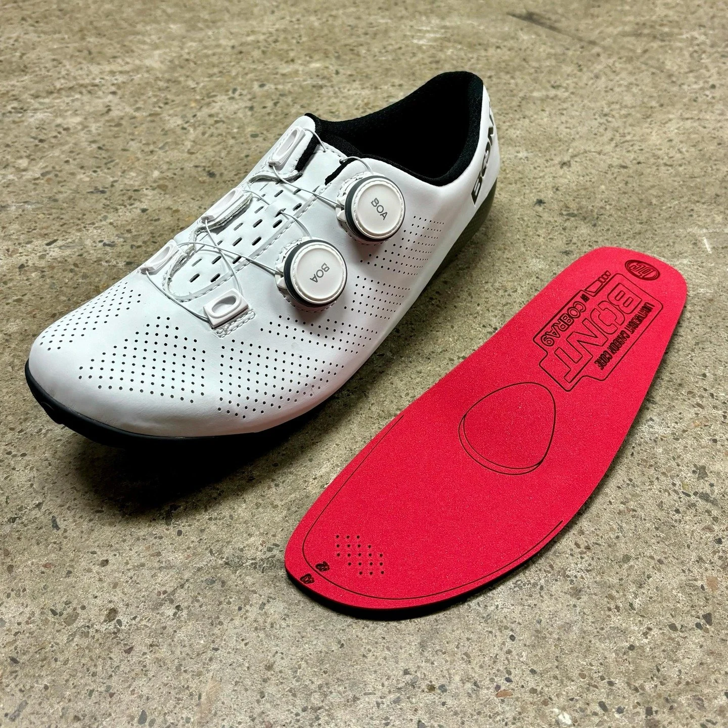Dialling in the New Riots to medium arched perfection. 

Spectacular. 

@bontcycling