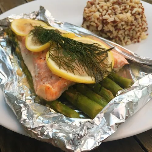 SALMON WITH ASPARAGUS