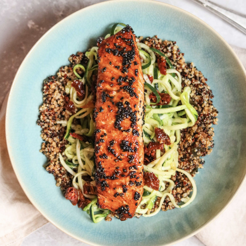 BAKED SALMON WITH ZOODLES AND QUINOA