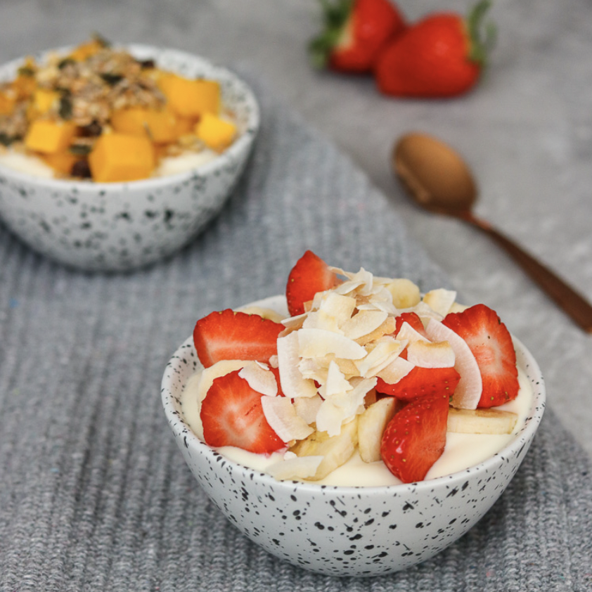 PROTEIN FRUIT BOWLS