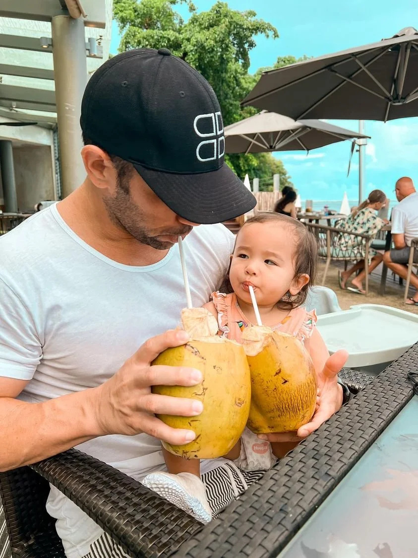 DAD, I'M BUSTING FOR A POO!!