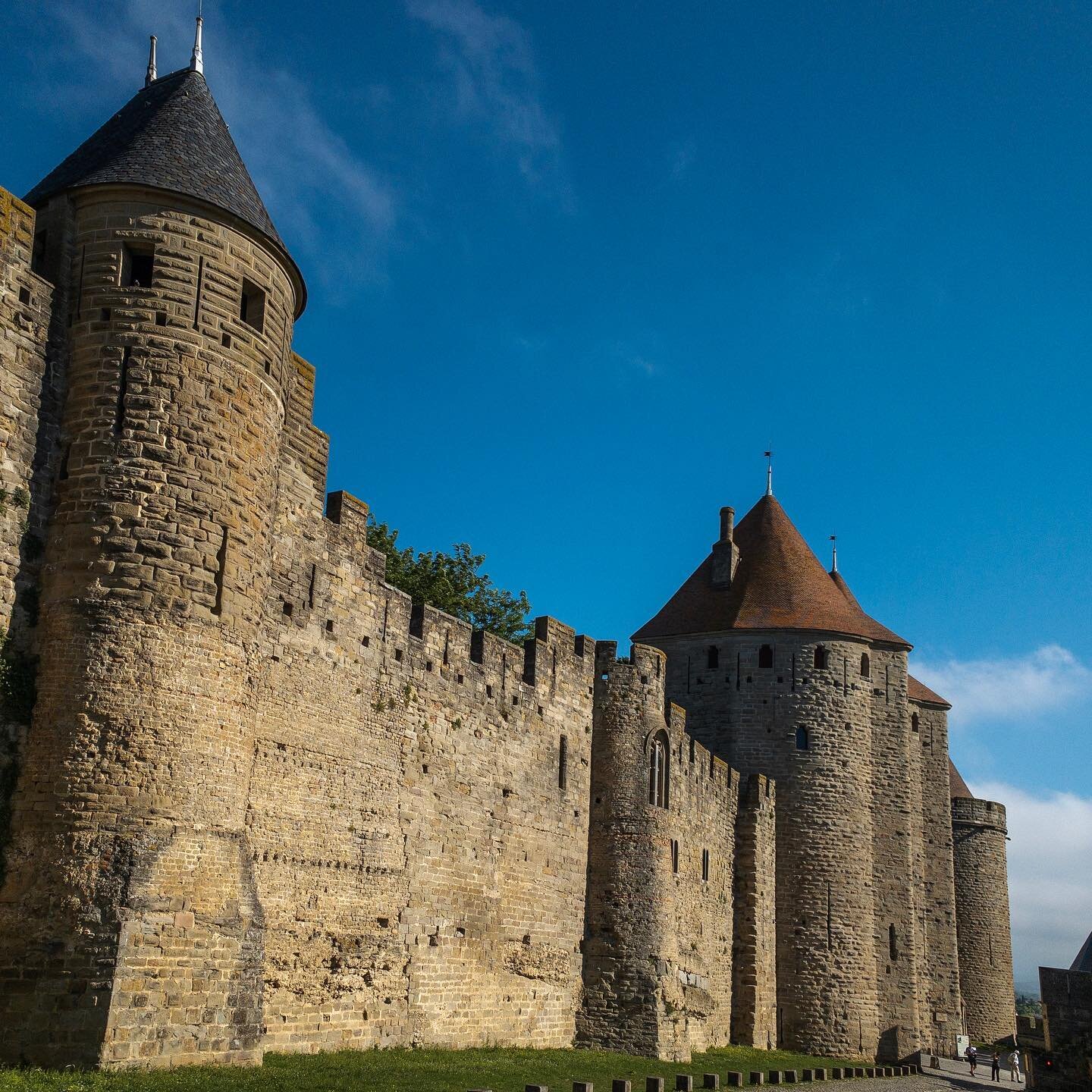 Cit&eacute; de Carcassonne, completely hidden by fog in at sunrise, burned off between 9:30 &amp; 10, just as the tourists were arriving.  Still fully functioning today, it is quite an impressive fortress! #instadaily #artofvisuals #aov #expatlife #e