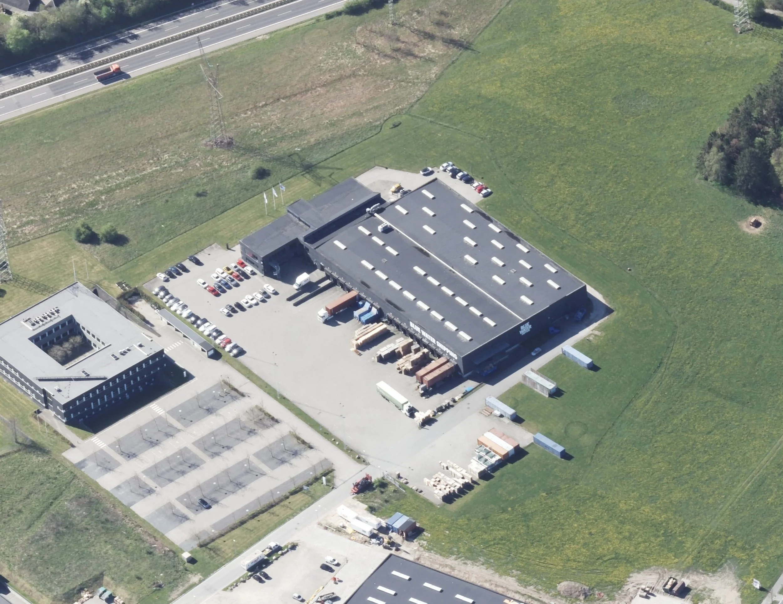 Droneview Emil Neckelmanns Vej 20.jpg