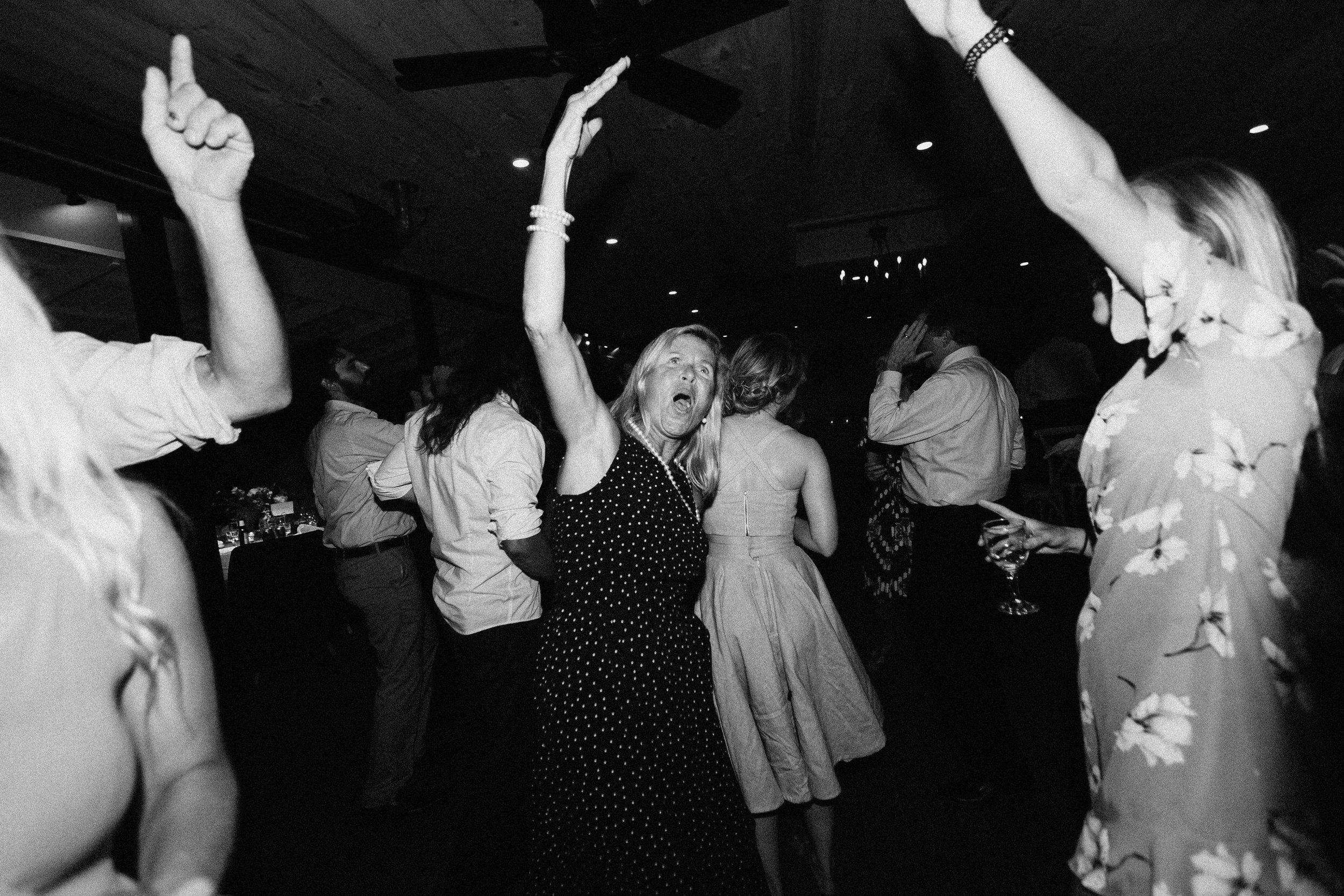 glen_ella_meadow_creekside_atlanta_wedding_photographers_2198.jpg