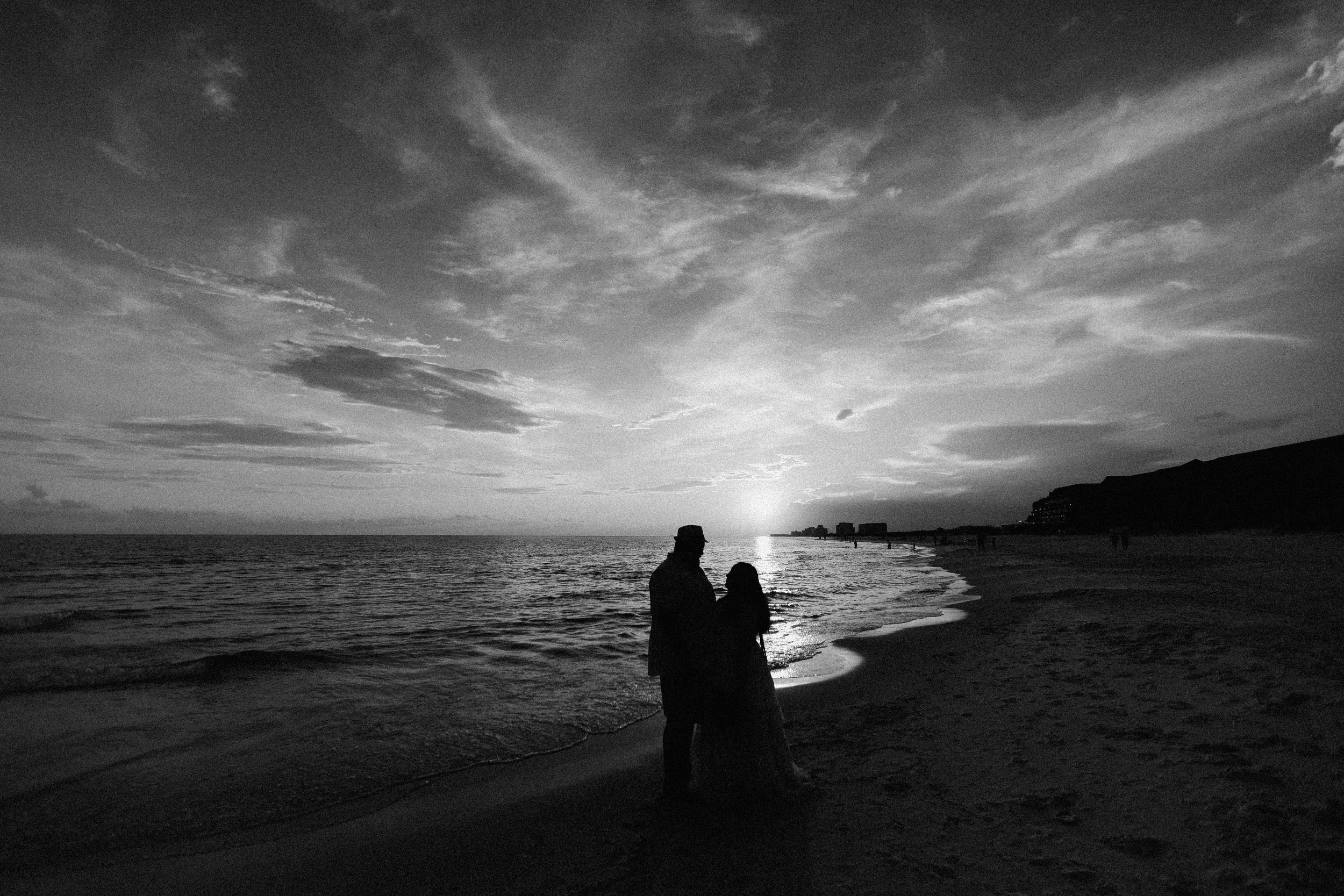 destin_sunset_beach_elopement_intimate_wedding_photographer_florida_documentary_1303.jpg