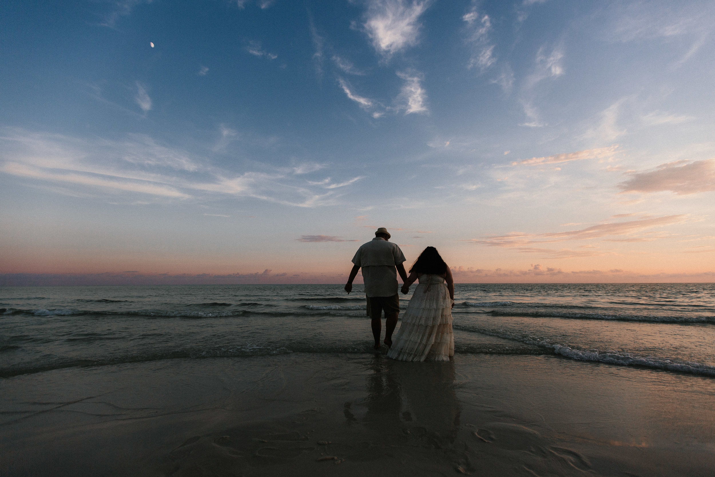 destin_sunset_beach_elopement_intimate_wedding_photographer_florida_documentary_1324.jpg