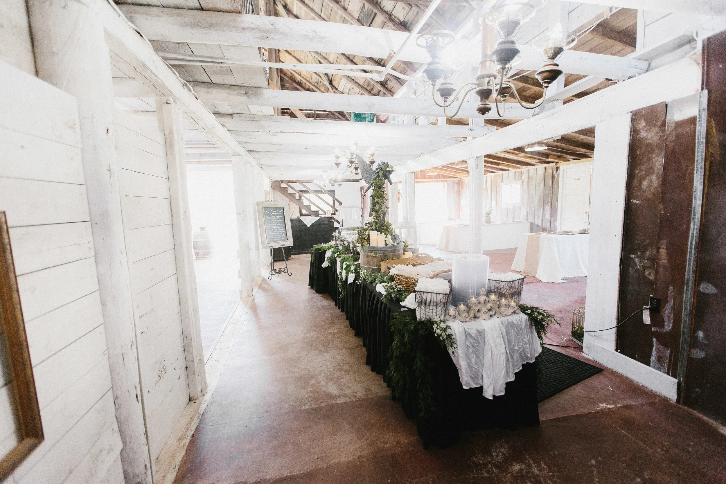cleveland_georgia_mountain_laurel_farm_natural_classic_timeless_documentary_candid_wedding_emotional_photojournalism_river_west_1842.jpg
