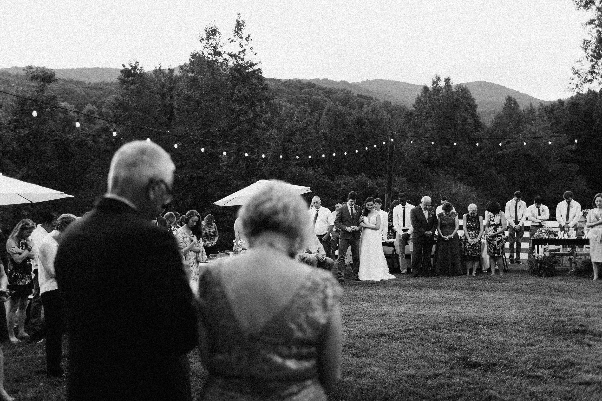 cleveland_georgia_mountain_laurel_farm_natural_classic_timeless_documentary_candid_wedding_emotional_photojournalism_river_west_1945.jpg