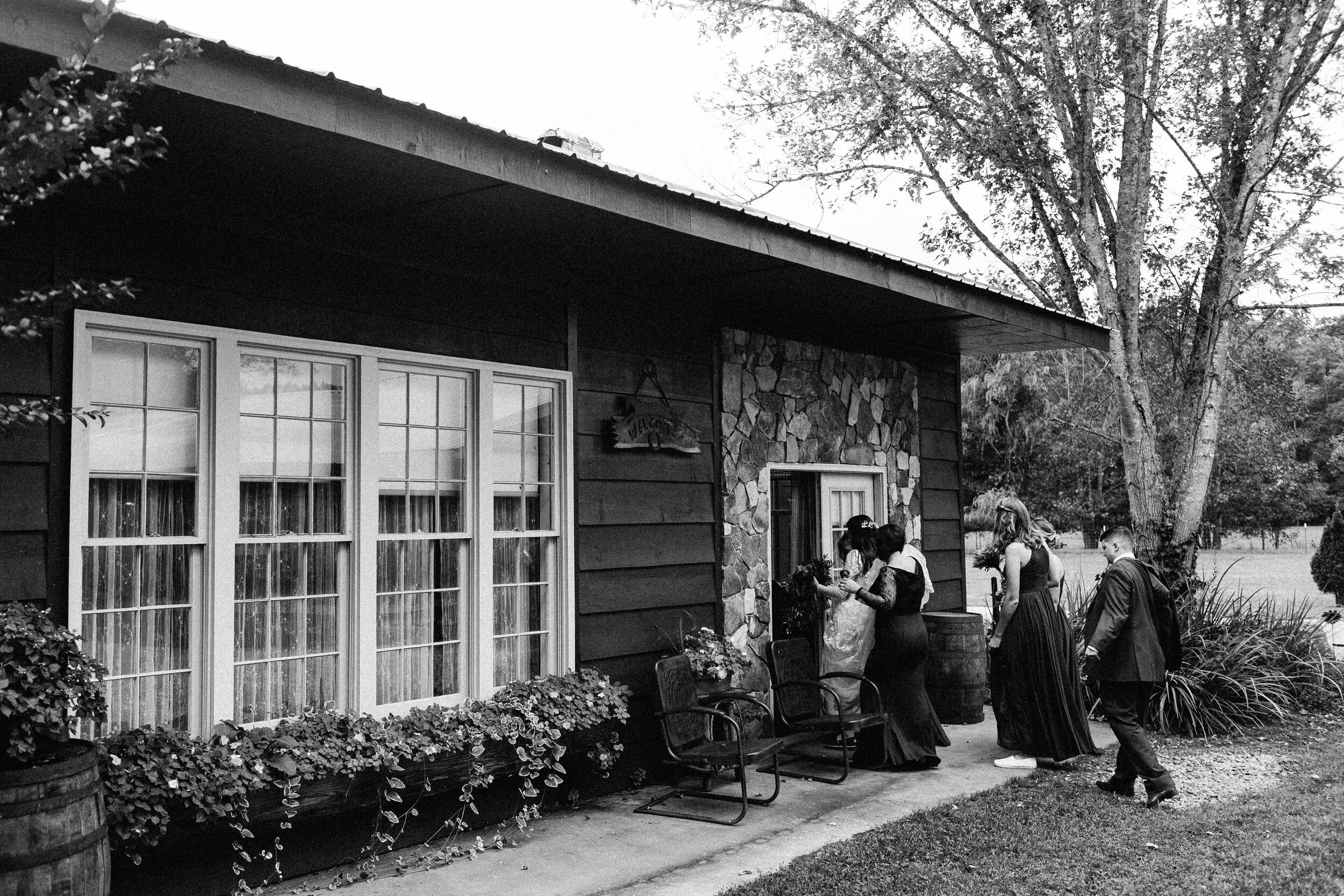 atlanta_wedding_photographers_georgia_same_sex_rustic_barn_farm_lesbian_weddings_inclusive_1251.jpg
