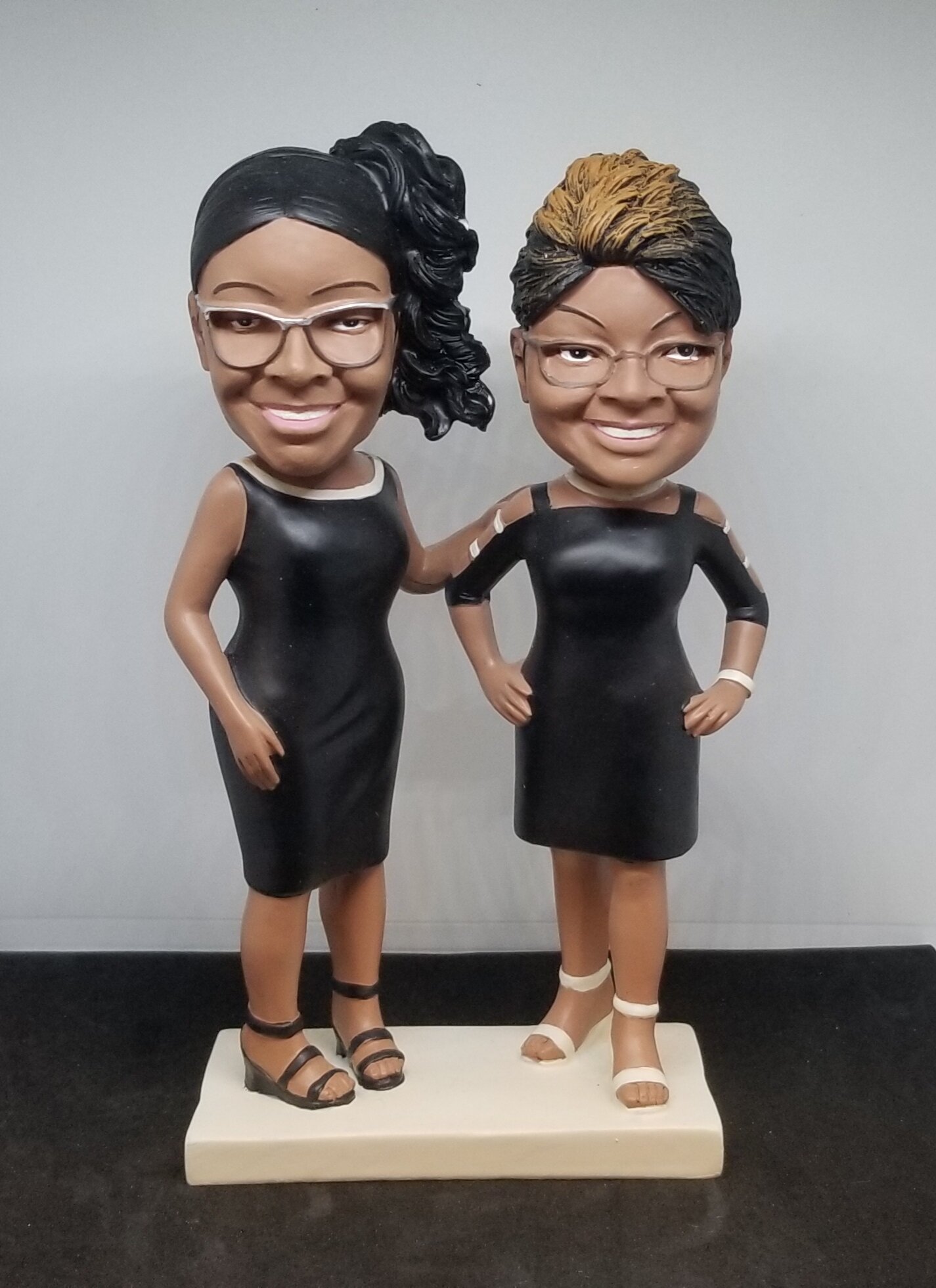 50% OFF BOBBLE HEAD MEMORABILIA