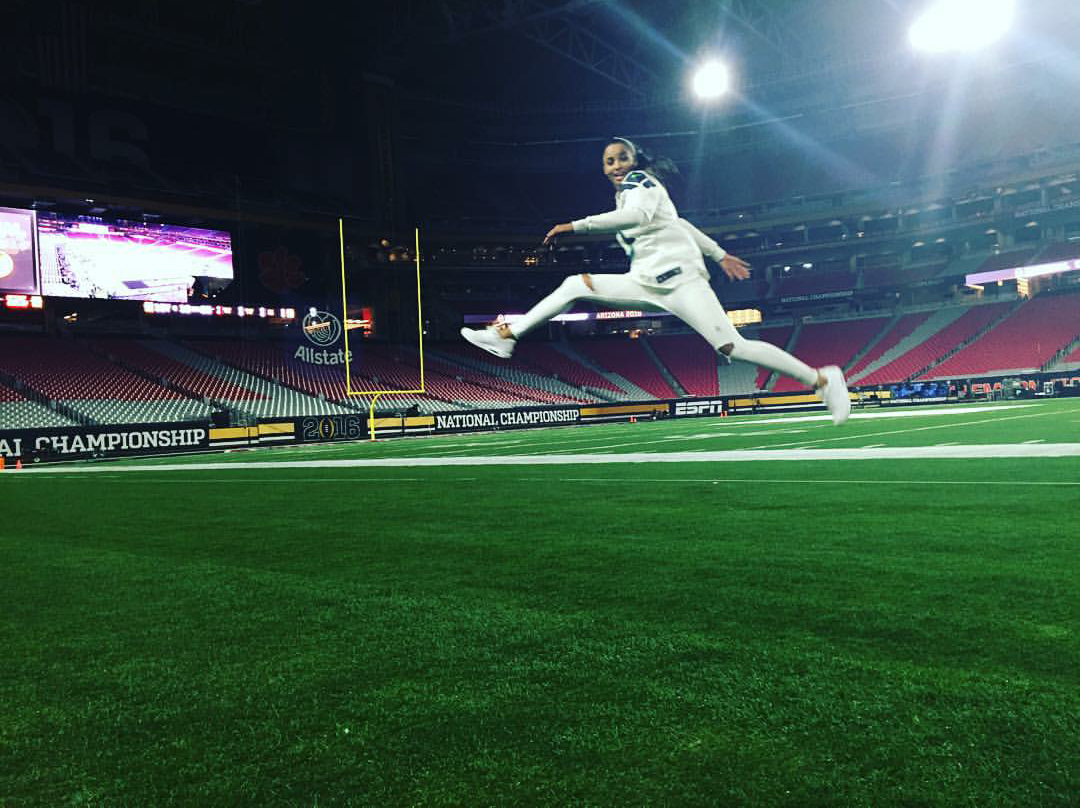 It was one giant leap for Ciara the other day as the singer took flight before her performance at this year's National Championship game in a pair of Nike Air Max 1. 