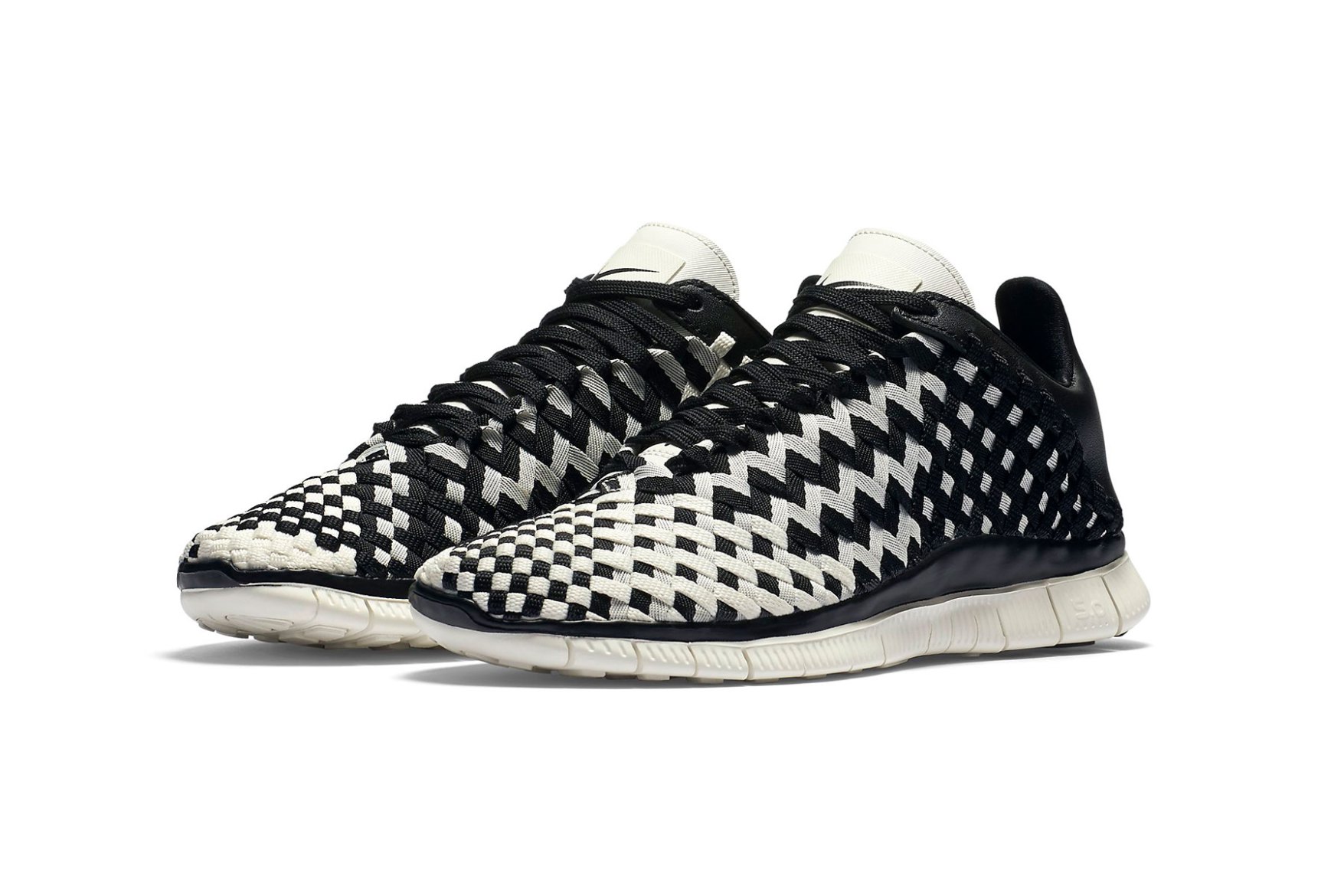 nike-free-inneva-woven-black-white-3.jpg