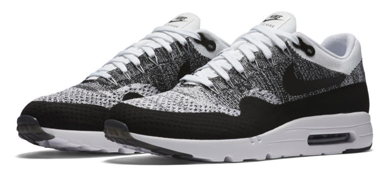 nike-air-max-1-ultra-flyknit-white-black-1_oamrxa (1).jpg