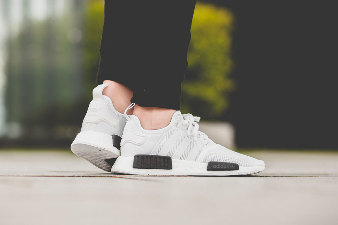 Begge Tilladelse Tilføj til Looking Forward To The New Adidas NMD R1 In A Sleek Colorway — CNK Daily  (ChicksNKicks)