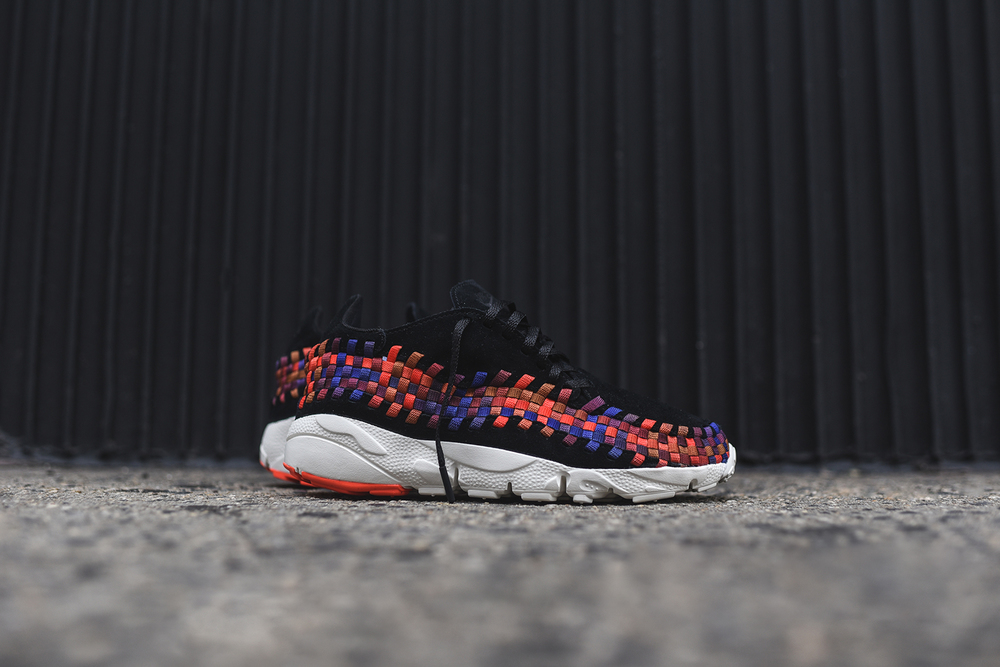 NIke_Footscape_Woven_Pack_Black_1.jpg