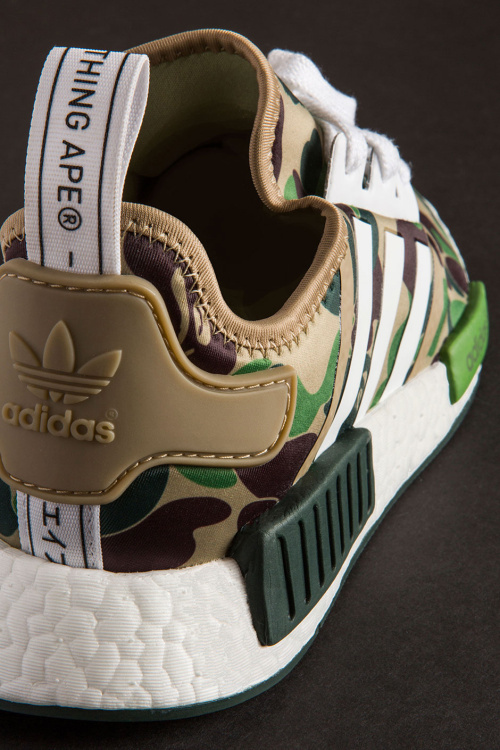 closer-look-a-bathing-ape-adidas-nmd-r1-9.jpg