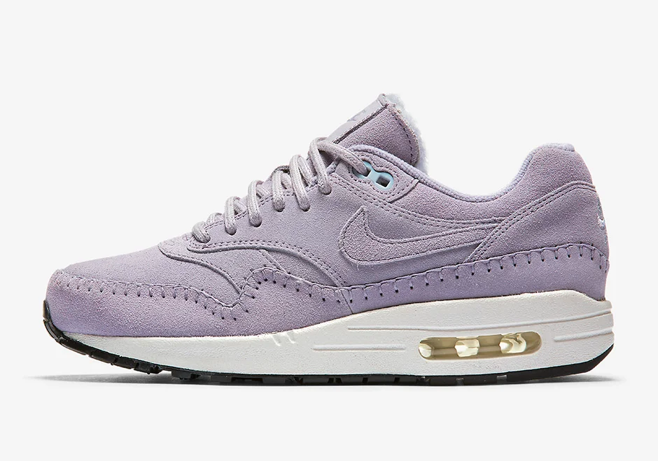 Nike Women Throws a Curve With Baseball-Stitched Air Max 1 PRM