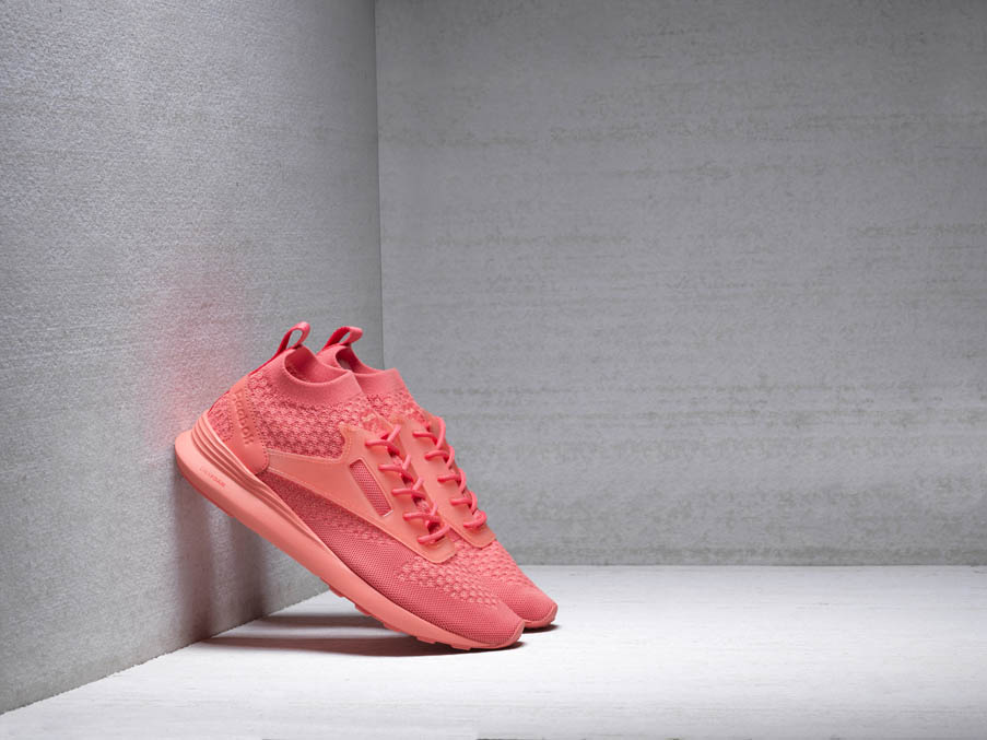 reebok-zoku-runner-ultraknit-fire-coral.jpg