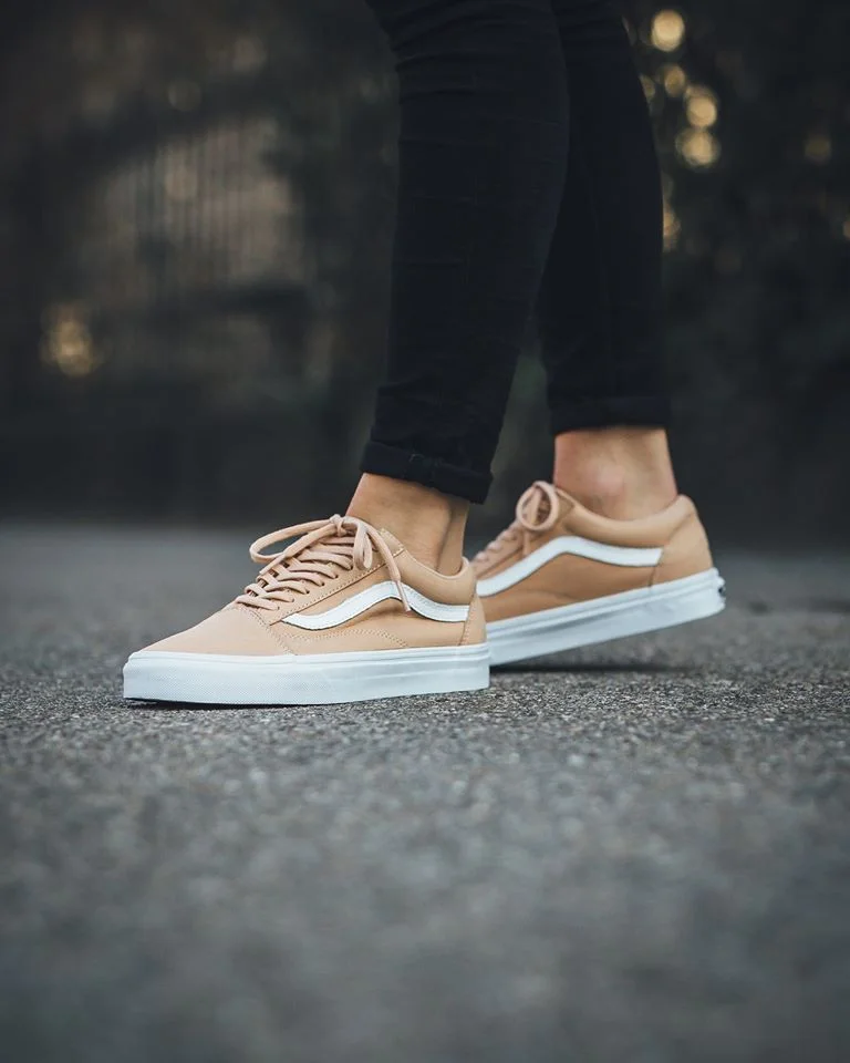 nude checkered vans