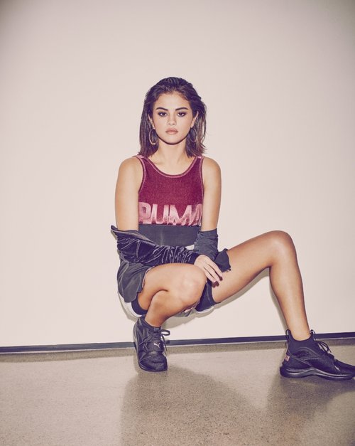 Absorberen breng de actie Ijsbeer Selena Gomez Joins The PUMA Family — CNK Daily (ChicksNKicks)