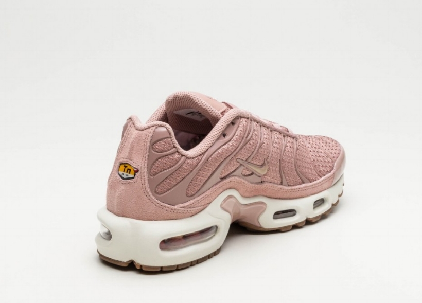 This Nike Air Max Plus TN is Draped in 