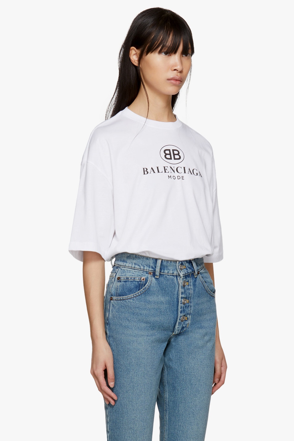 vask titel byrde Will 2018 Be The Year Of The Balenciaga Logo Tee? — CNK Daily (ChicksNKicks)