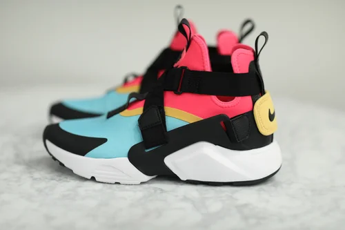 Sneaker Diary Nike Air Huarache City Cnk Daily Chicksnkicks
