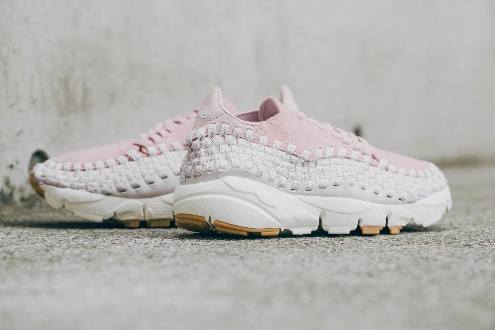 CNK-NIKE-AIR-FOOTSCAPE-WOVEN-1.jpg