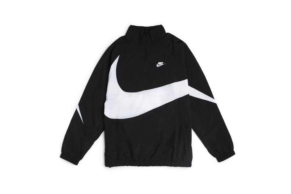 Comprimir níquel Marty Fielding This Nike Sportswear Swoosh Woven Tracksuit Is Everything — CNK Daily  (ChicksNKicks)