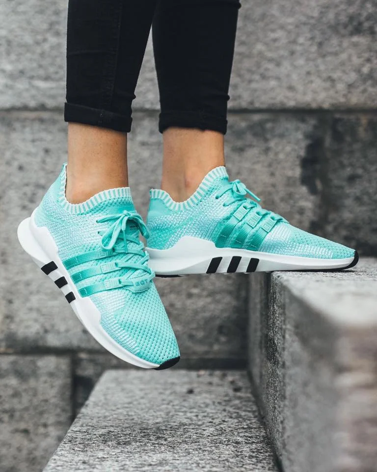 SneakHER Sales: President's Day Shop The Sneaks