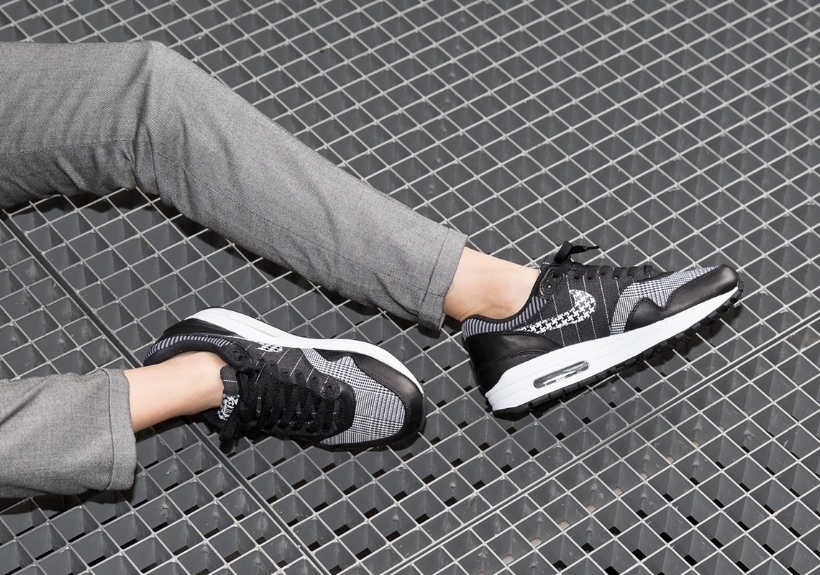 am1 houndstooth