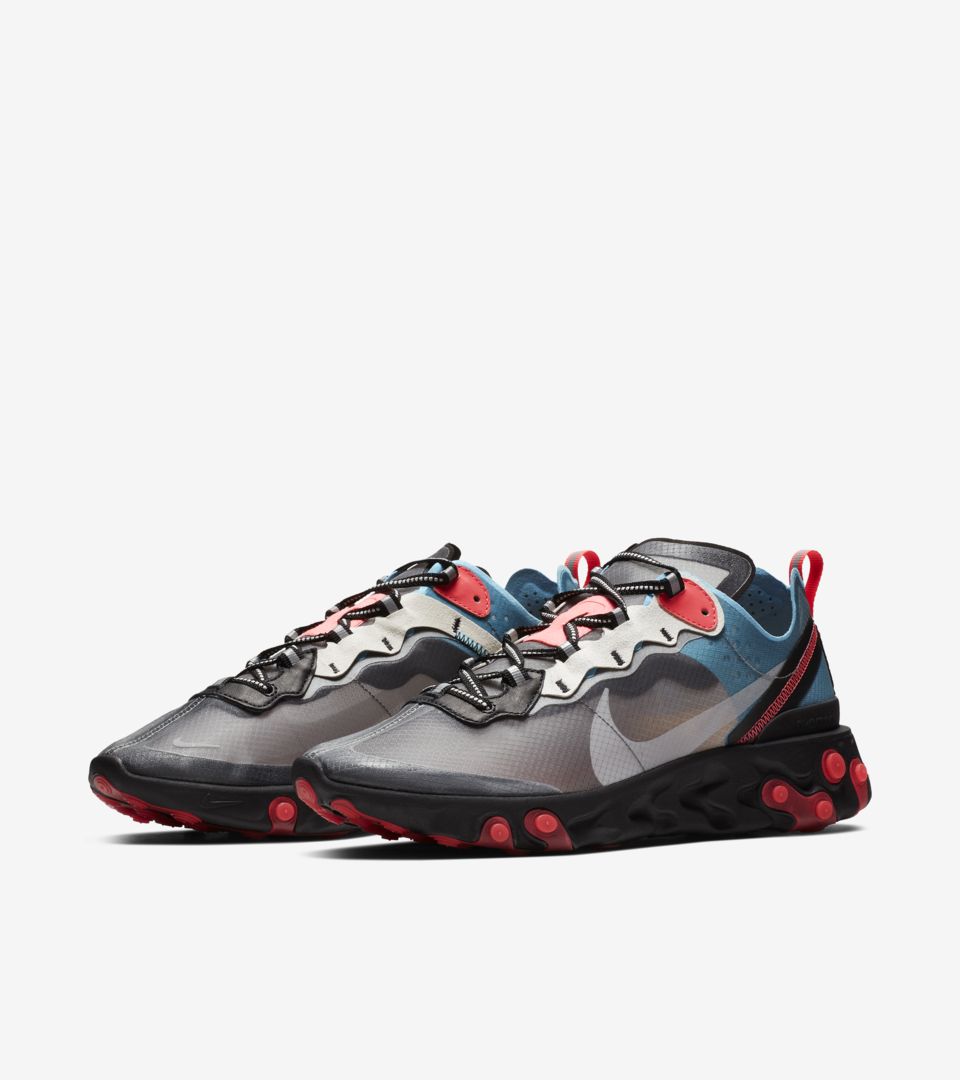 react element solar red