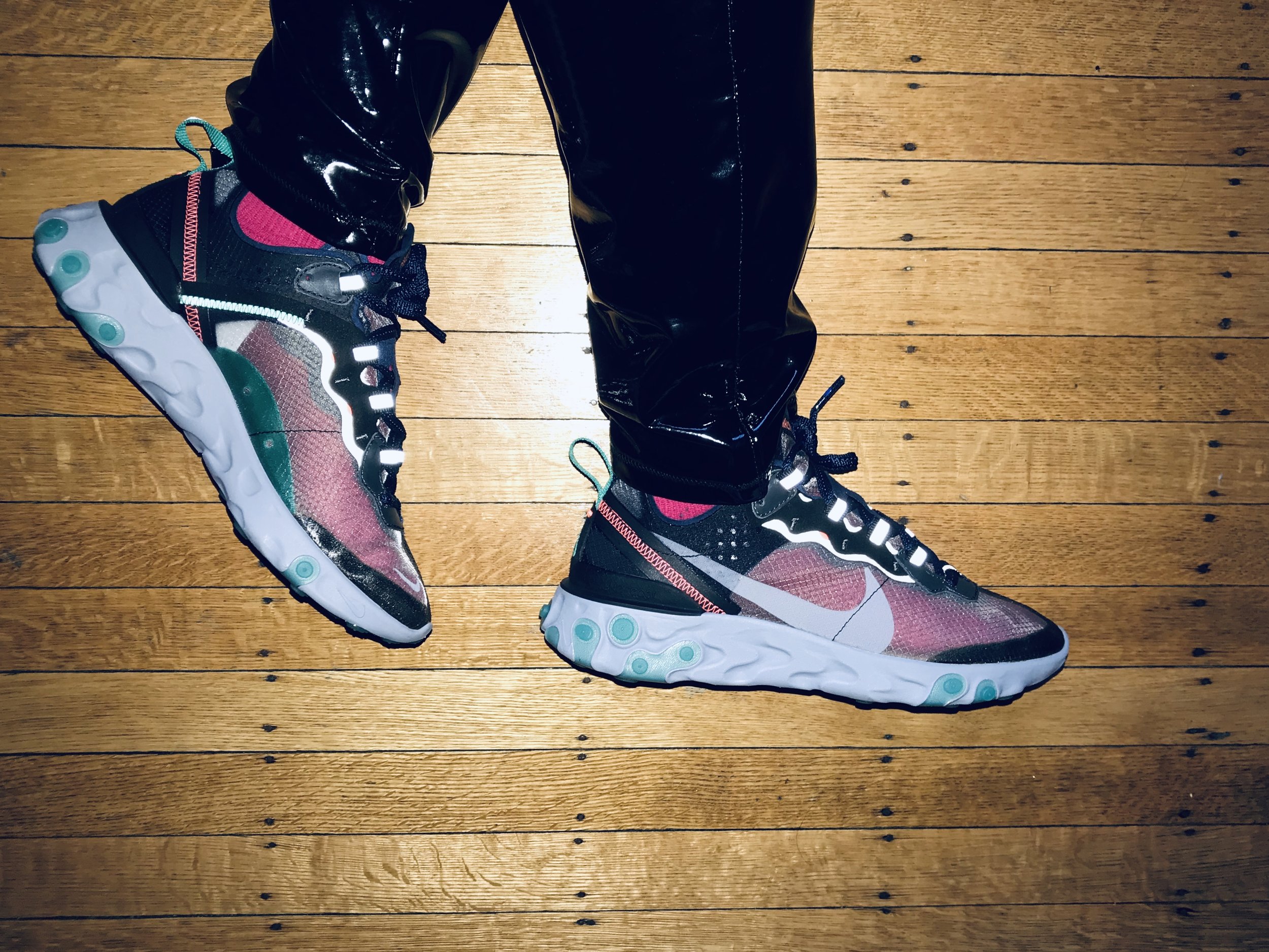 nike react element 87 socks