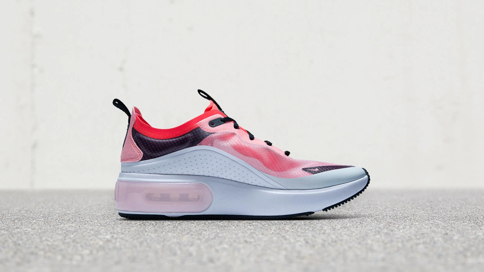 NikeAirMaxDia_FeaturedFootwear_NSW_11.19.18-1011_hd_1600.jpg