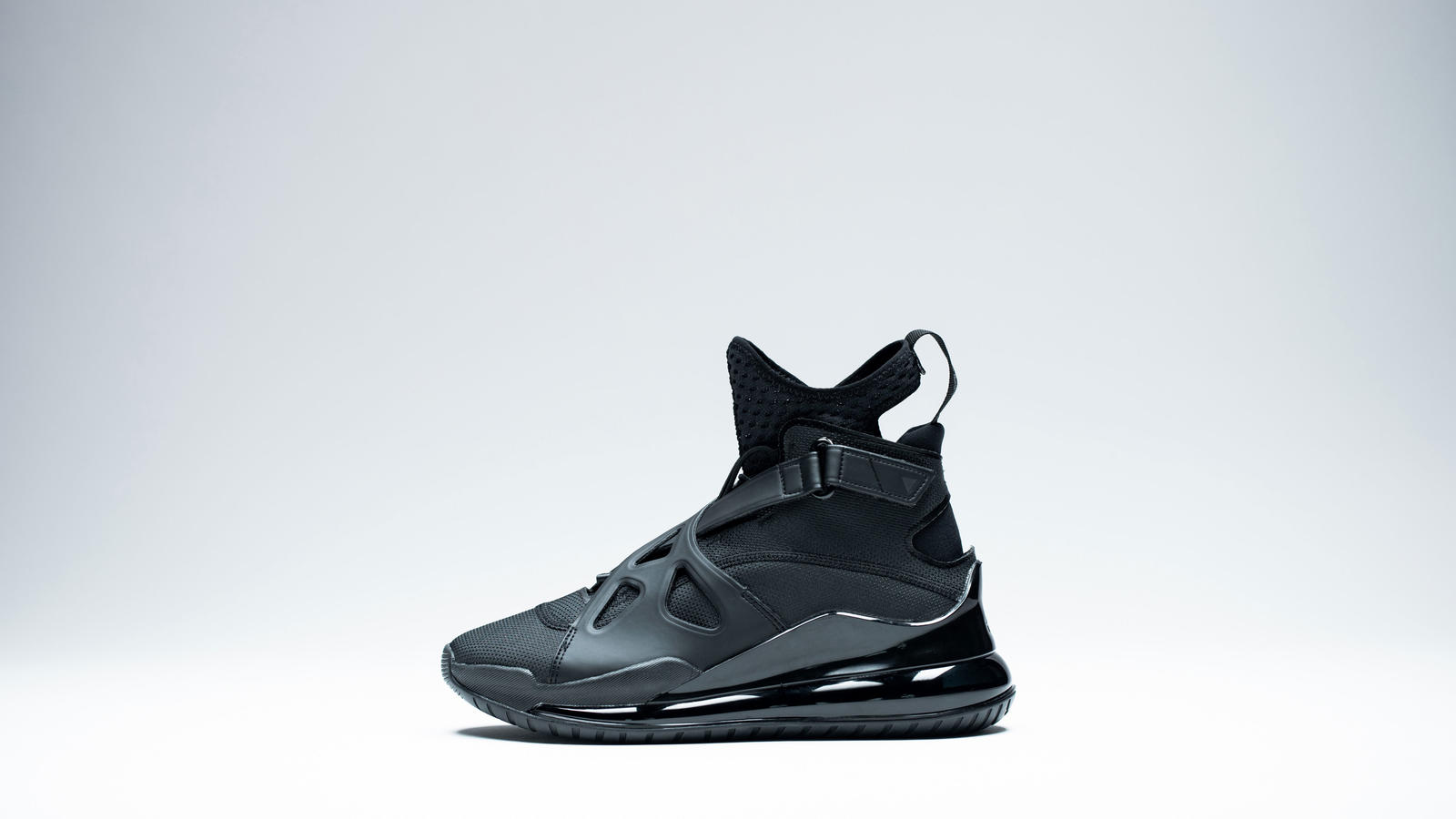 Jordan’s Air Latitude 720 is the Latest Edition to the Flight Utility Collection