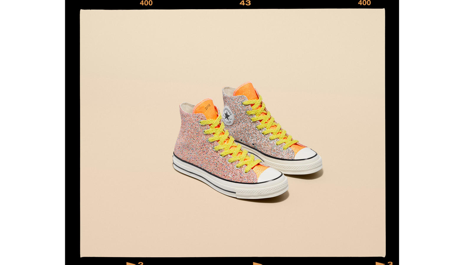 converse-x-jw-anderson-glitter-run-star-hike-6_87380.jpg