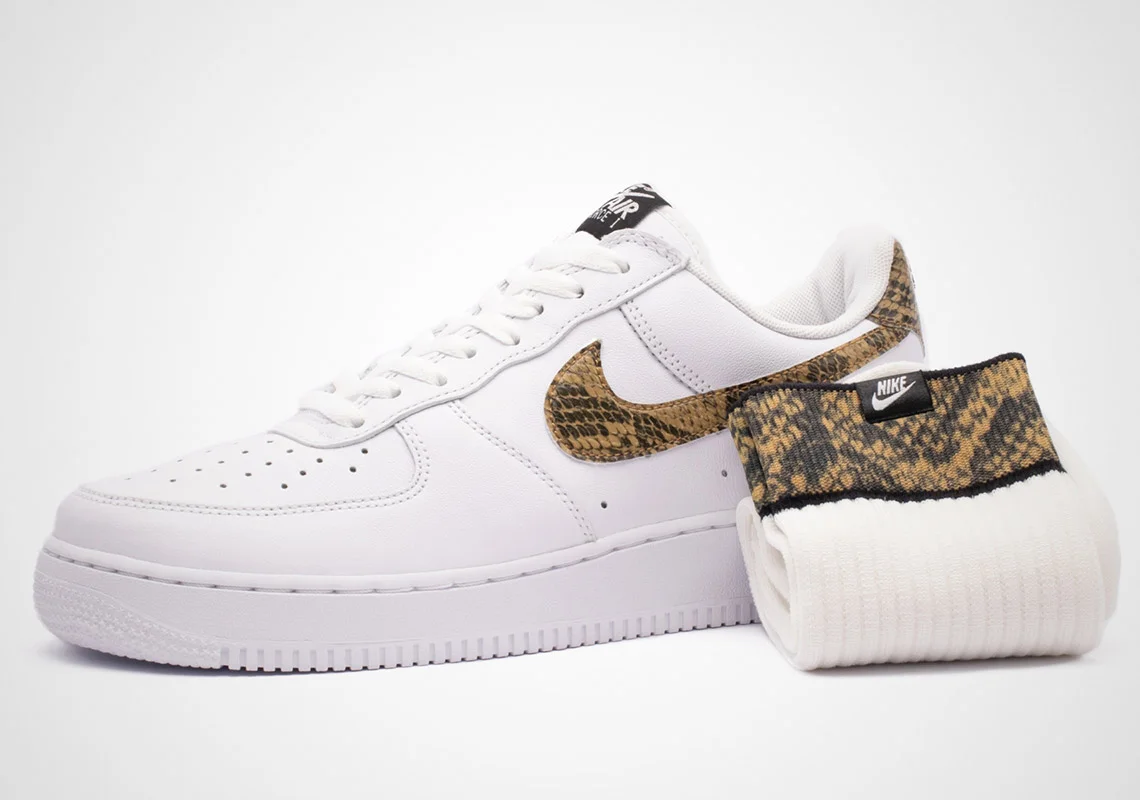 nike air force 1 reptile women's white