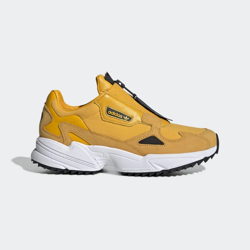 buzz adidas falcon