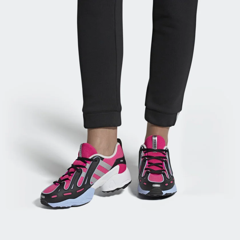 Sneaker Roundup: A Look At This Weeks Releases