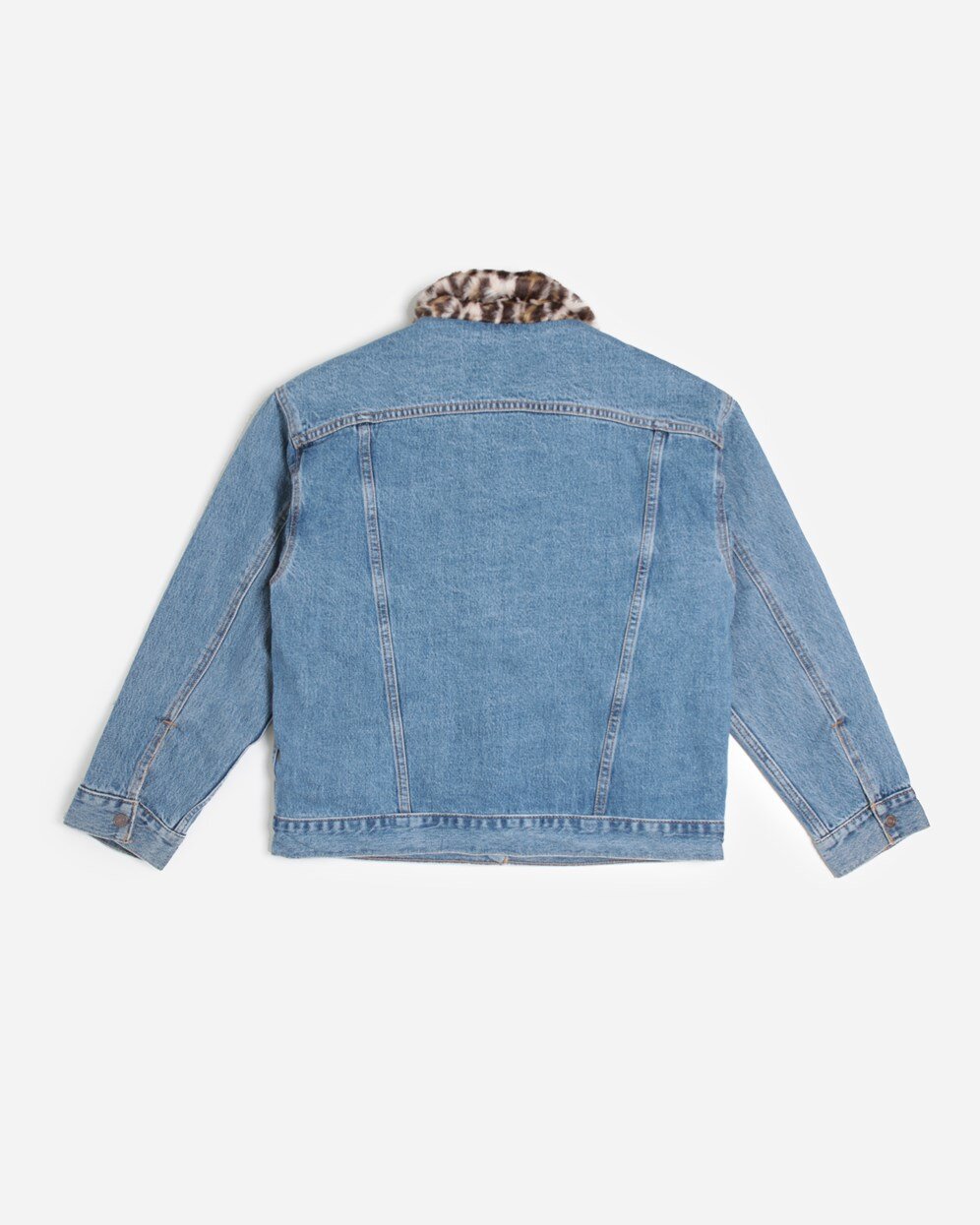 Check Out the WMNS Levi's Leopard Denim Trucker Jacket — CNK Daily  (ChicksNKicks)