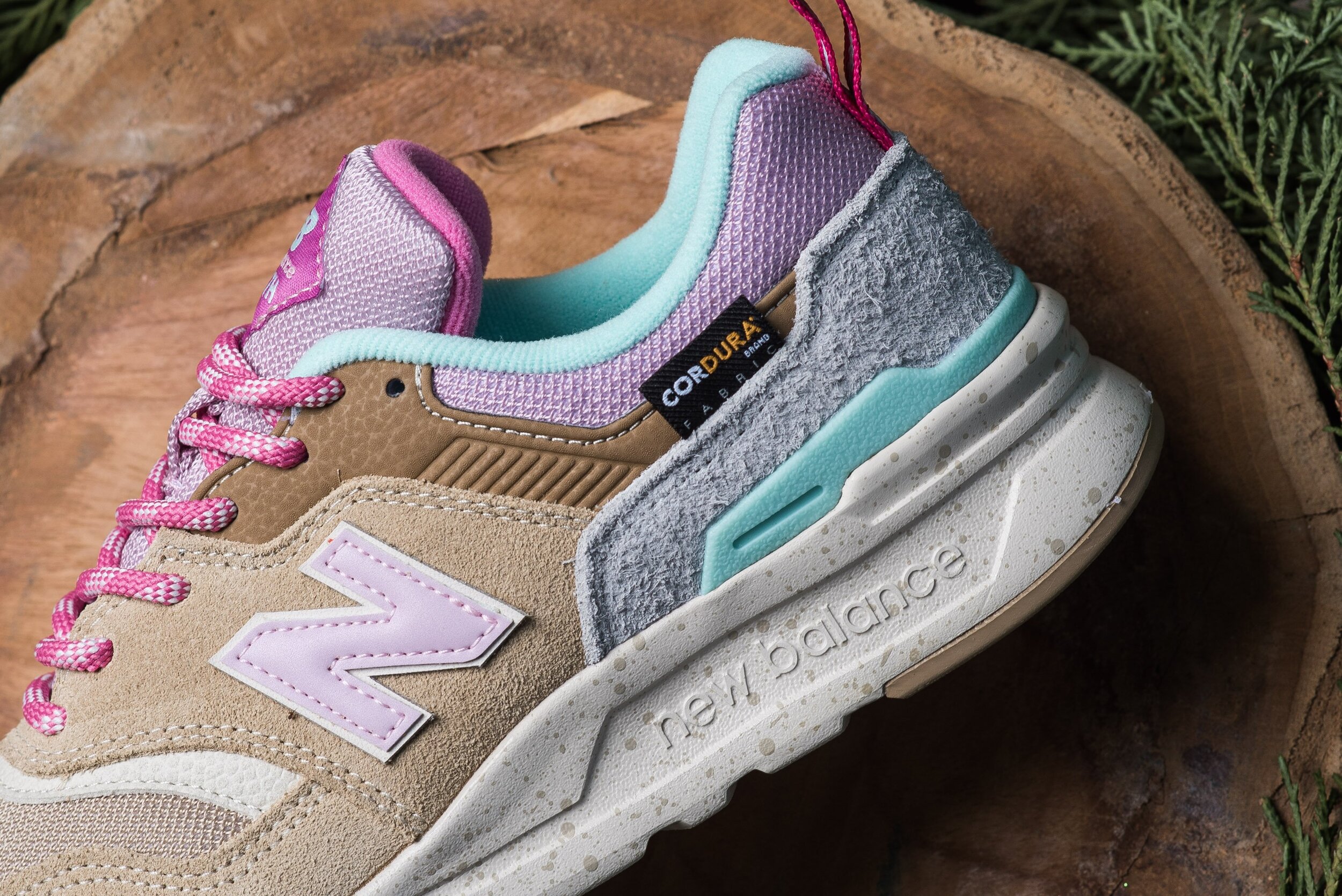 Cop or Can: The WMNS New Balance CW 997H — CNK Daily (ChicksNKicks)