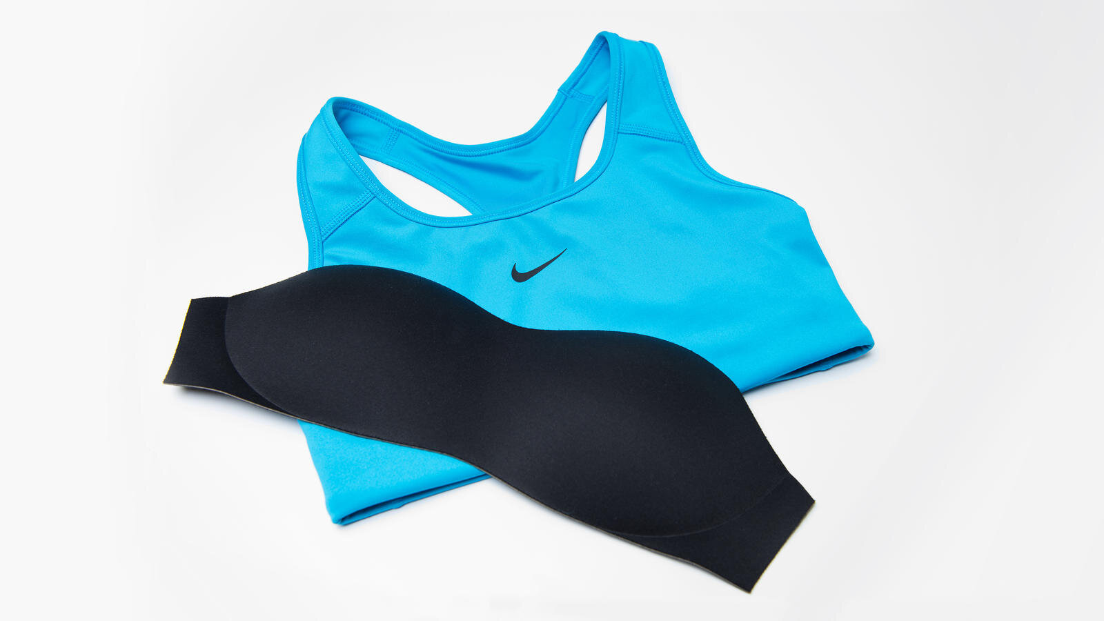 Nike Women's Debut New Bra Innovations: The Ultrabreathe Sports Bra And  Nike Swoosh One Piece Pad Bra — CNK Daily (ChicksNKicks)