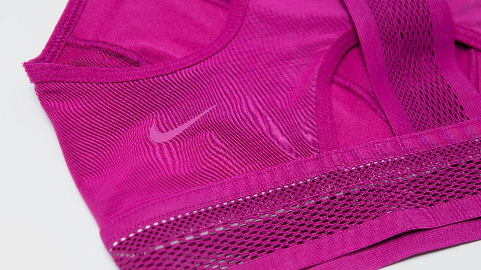 Nike Women's Debut New Bra Innovations: The Ultrabreathe Sports