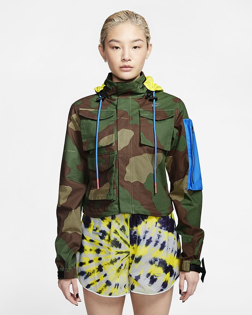 legetøj under Mary Nike x Off-White Women's Camo Jacket — CNK Daily (ChicksNKicks)