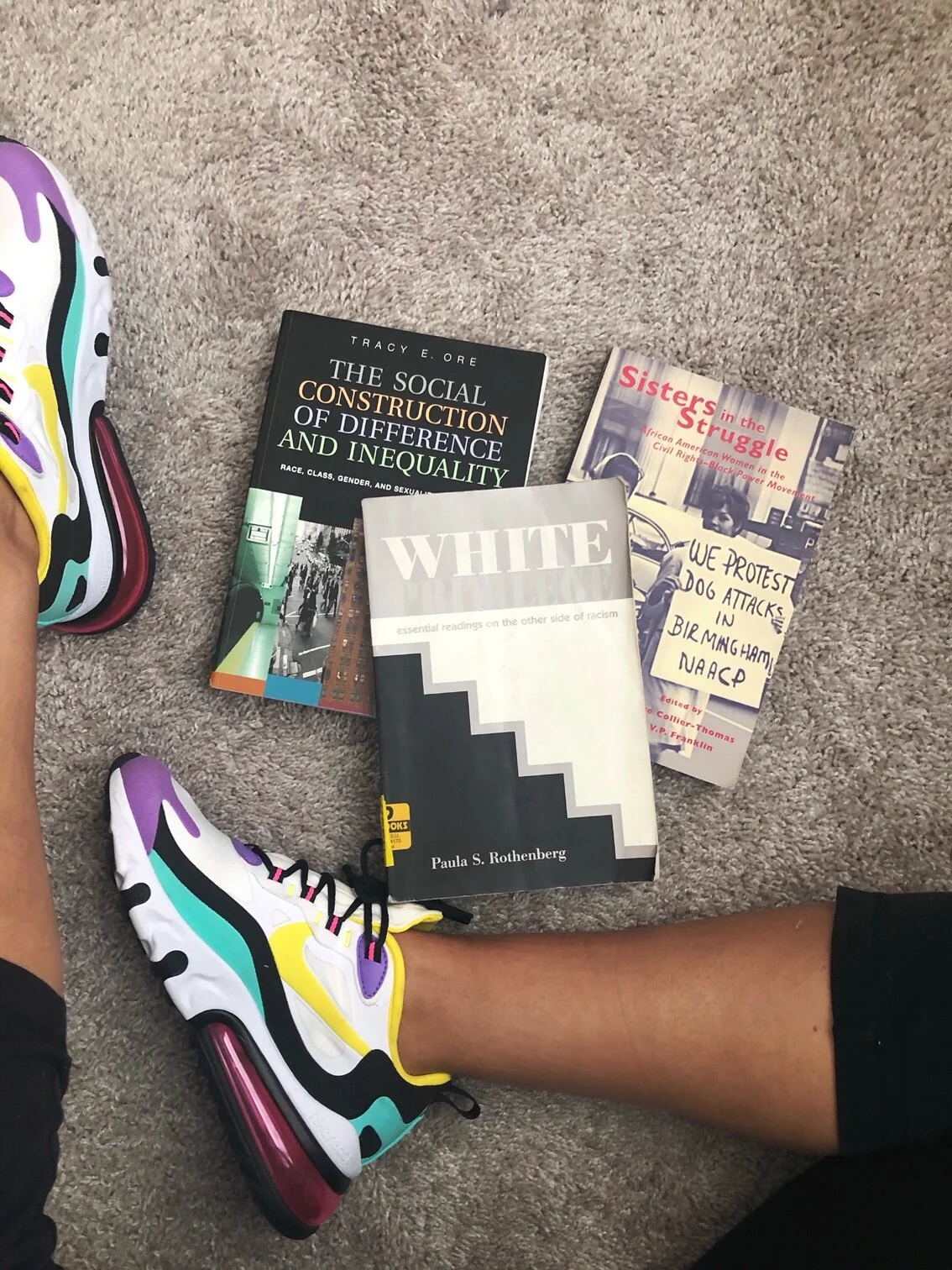 Black Owned Bookstores You Should Be Supporting Right Now