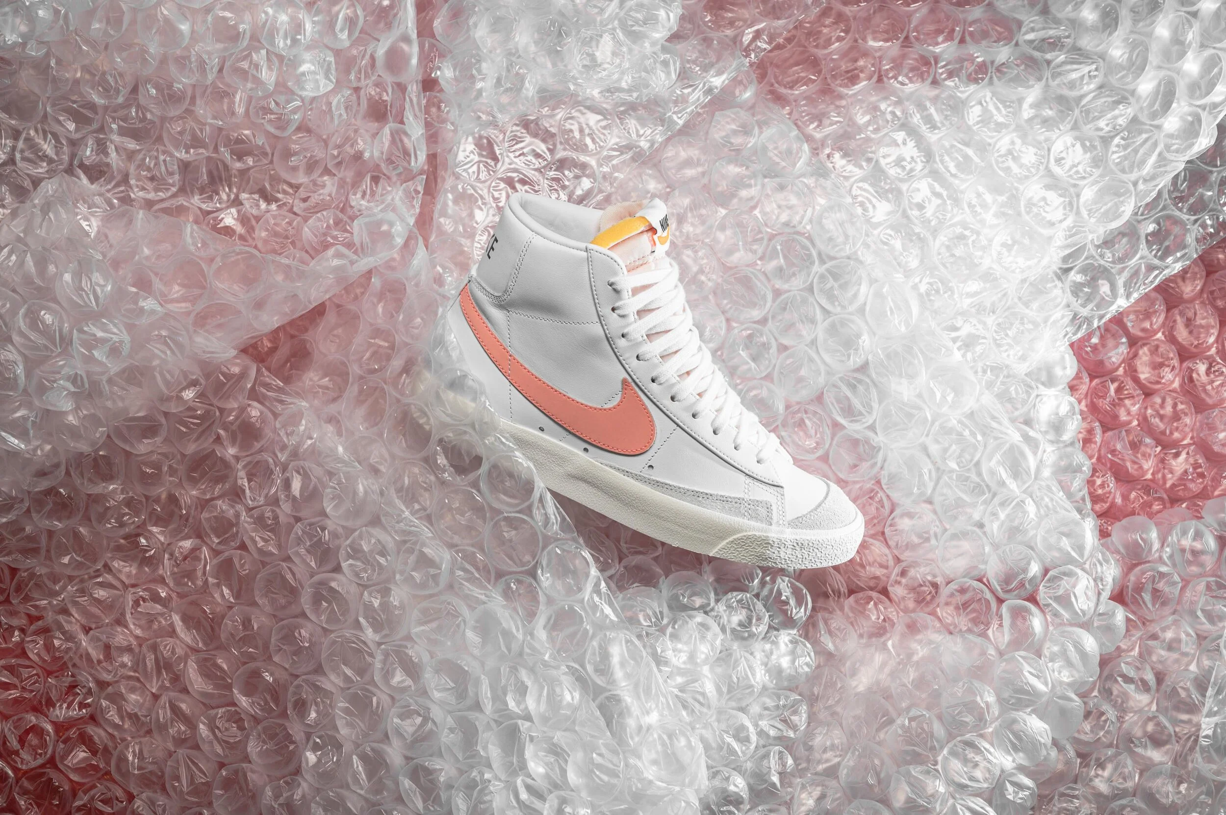 women's nike blazer mid 77 atomic pink