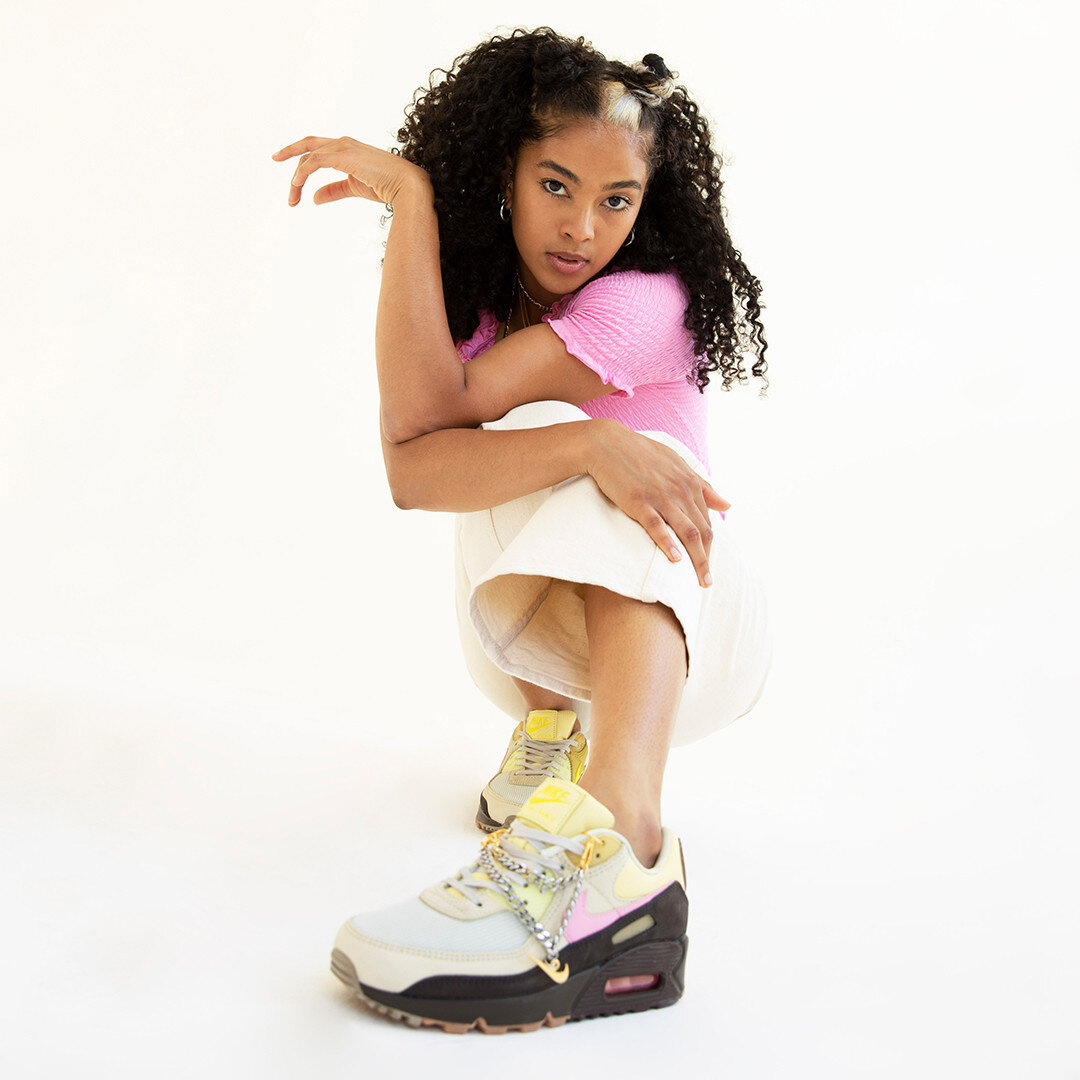 SNEAKHER ASSEMBLY: CNK'S EDITORS CHAT ABOUT THE SHOE-LERY TREND