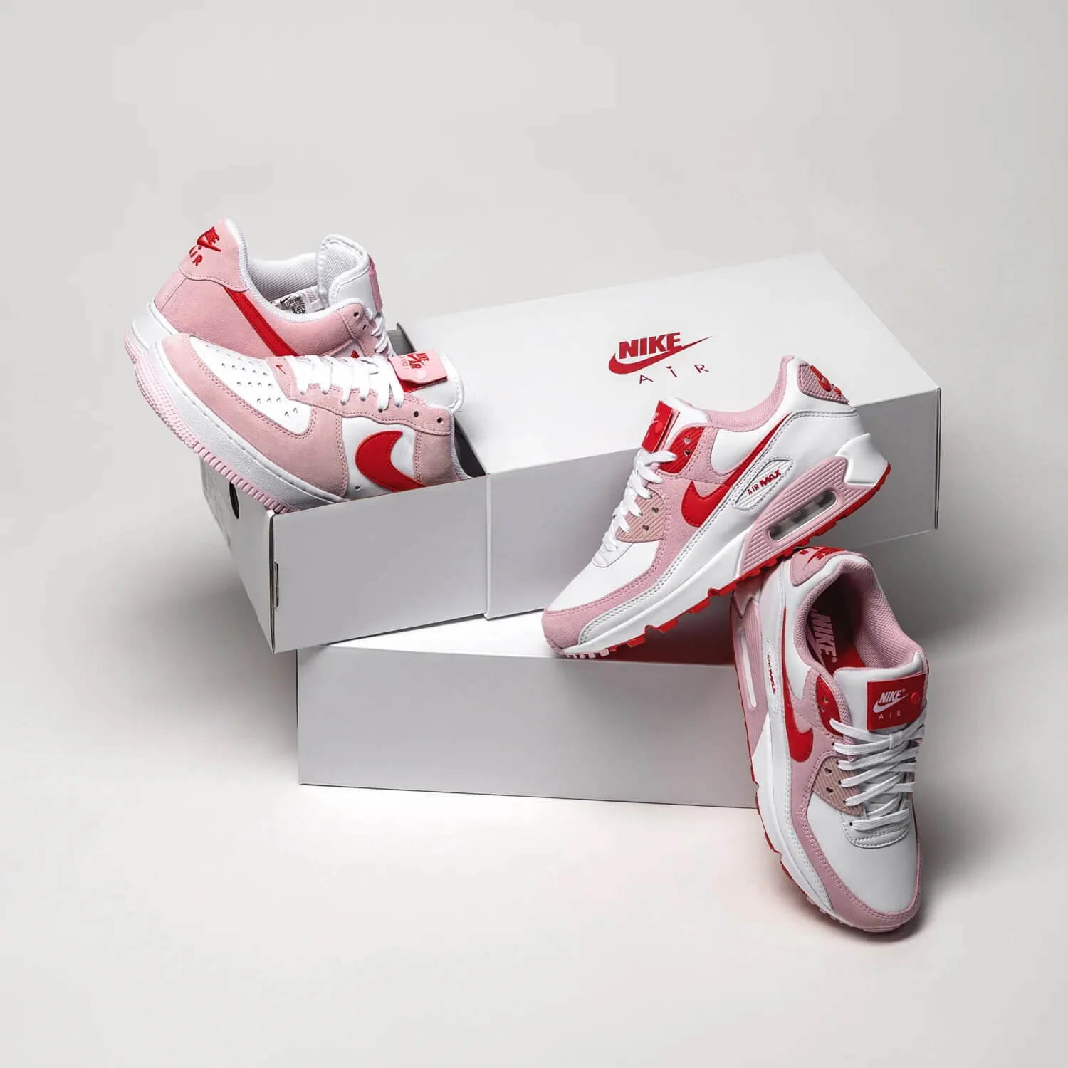 Nike WMNS Valentine's Day Pack | Release Information