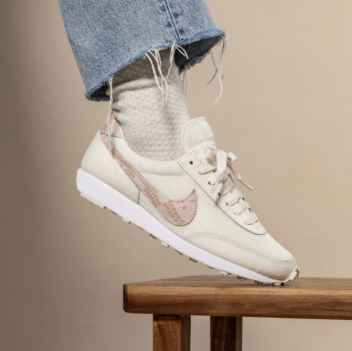 Nike WMNS Daybreak 'Snakeskin' | Available Now