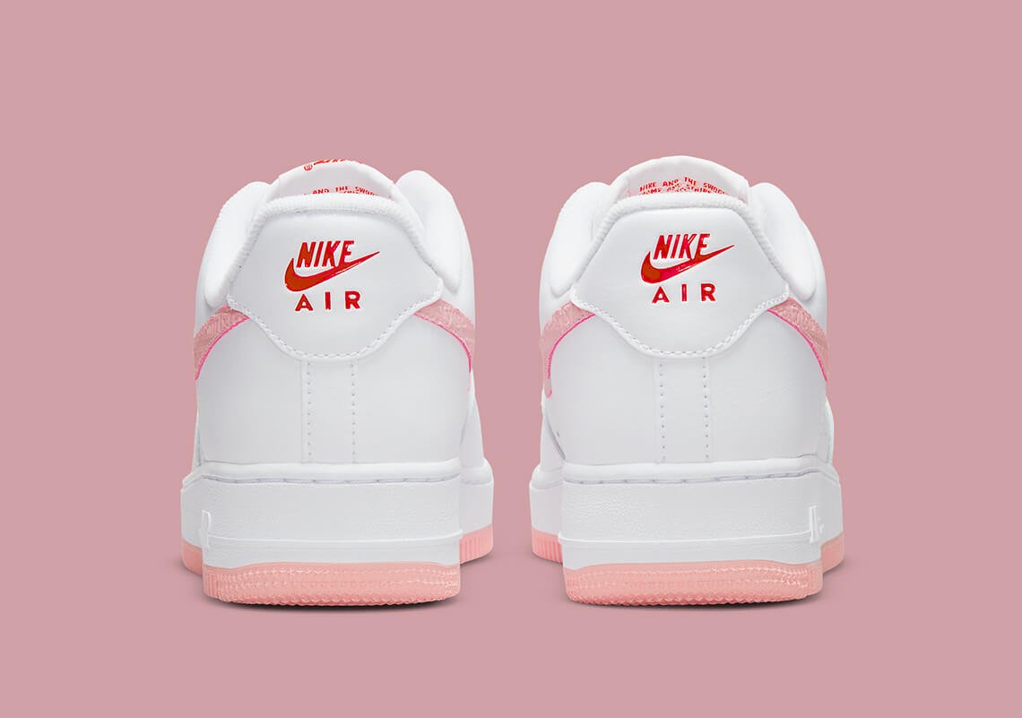 CNK-Nike-Air-Force-1-Valentines-Day-back.jpeg